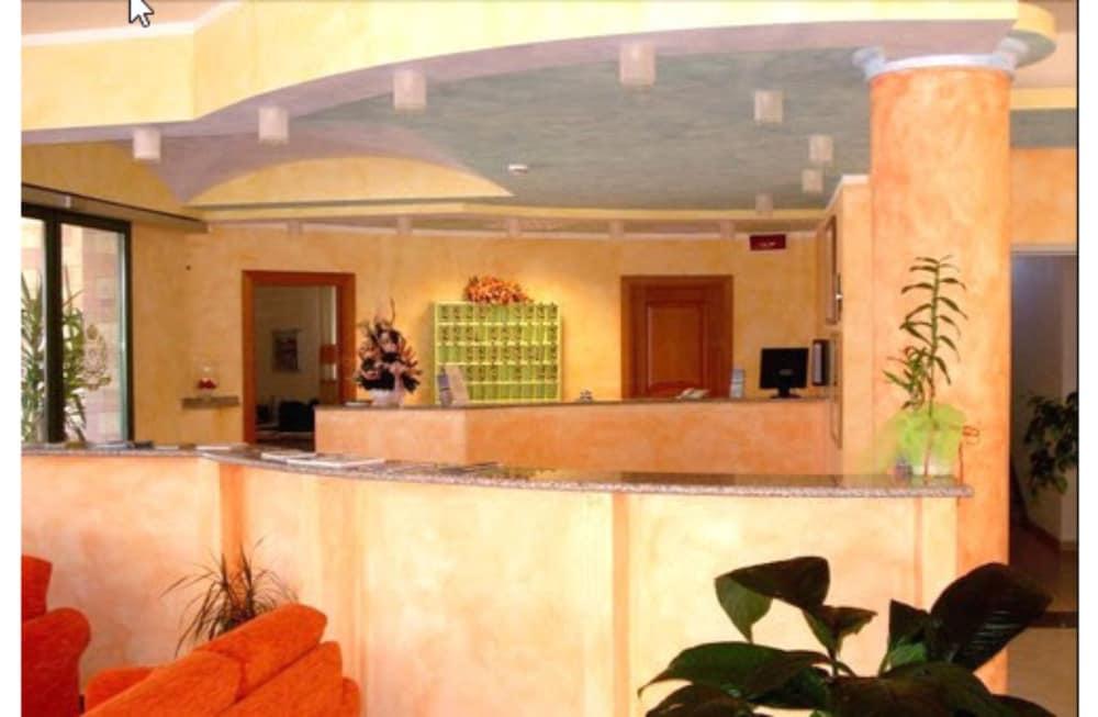 Hotel Baia Marina オロゼーイ エクステリア 写真