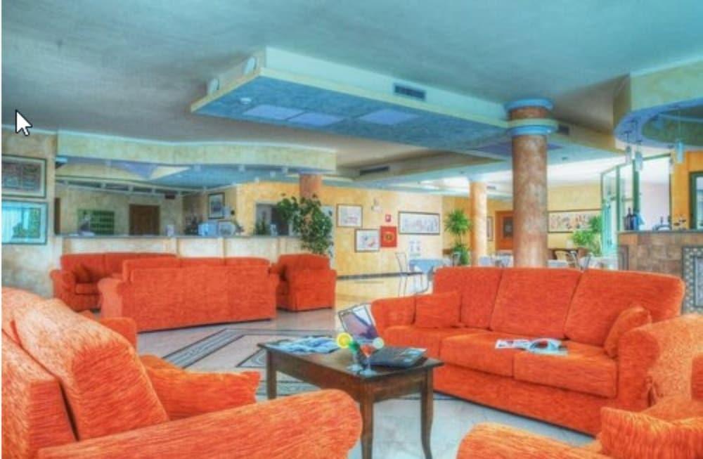 Hotel Baia Marina オロゼーイ エクステリア 写真