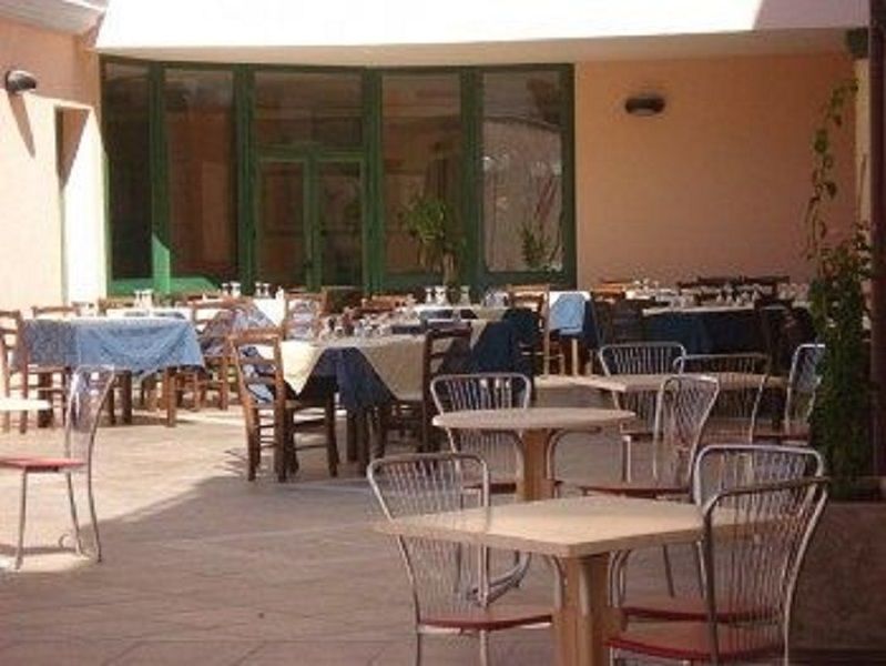 Hotel Baia Marina オロゼーイ エクステリア 写真