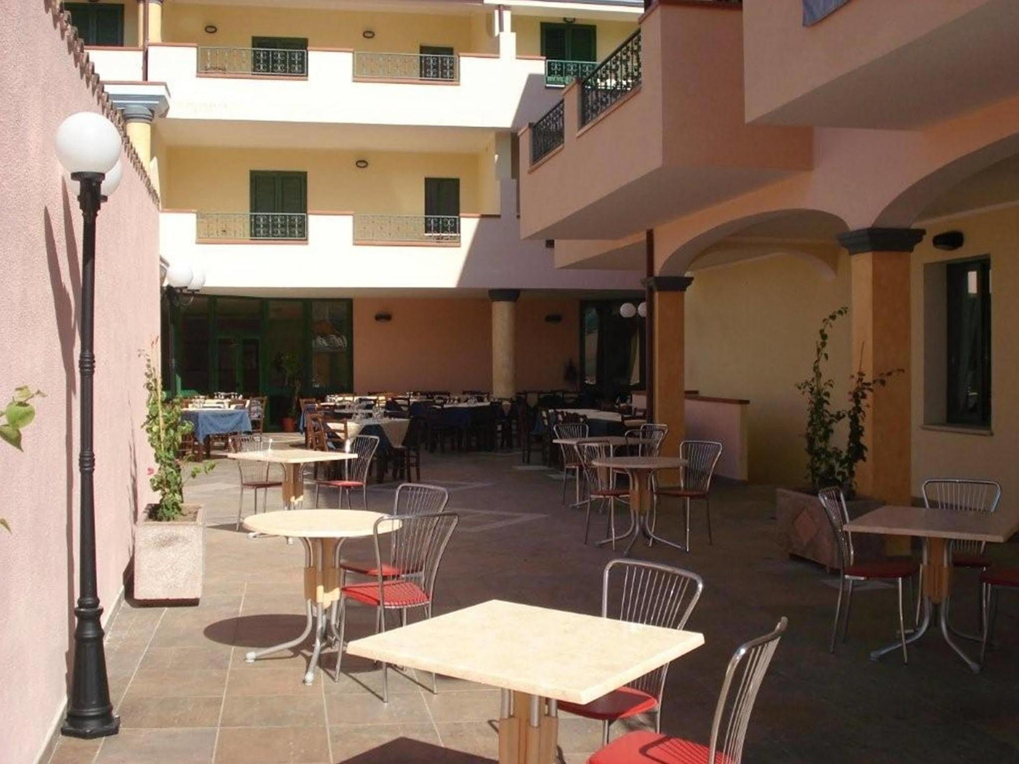 Hotel Baia Marina オロゼーイ レストラン 写真